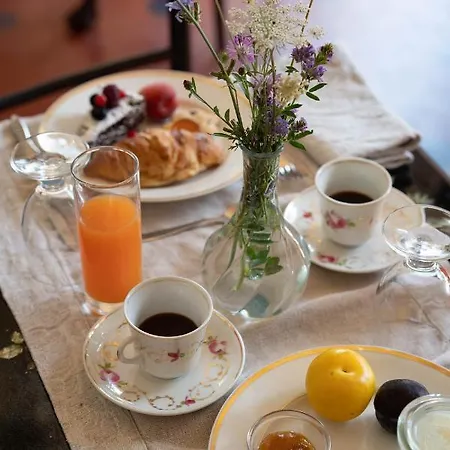 Le Farnete Bed & Breakfast 3*