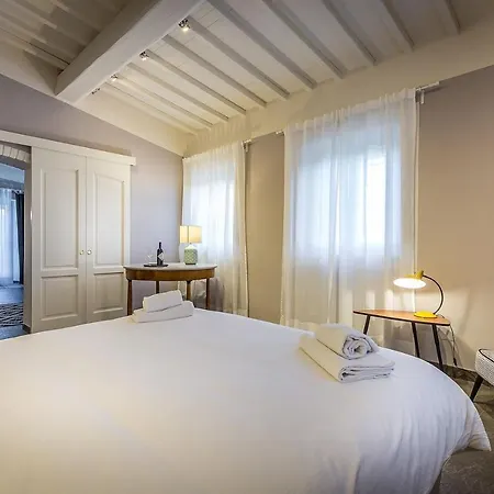 Le Farnete Bed & Breakfast
