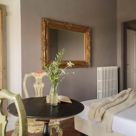 Le Farnete Bed & Breakfast